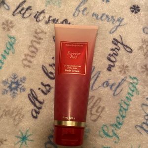 Bath and body works: forever red